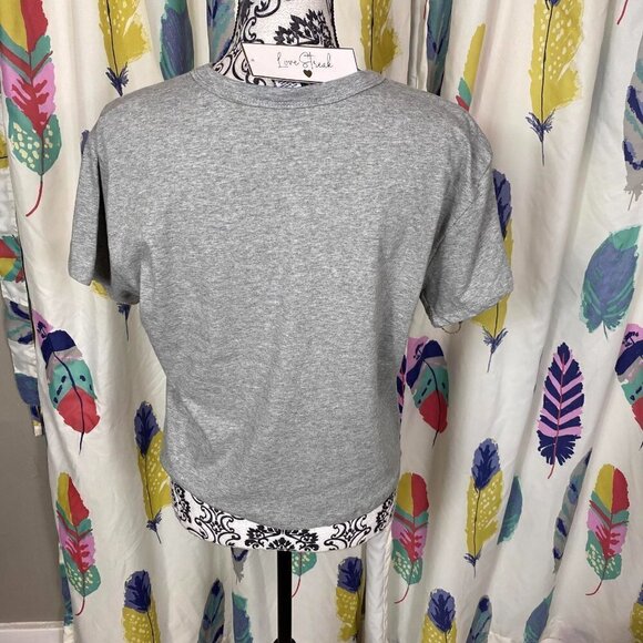 Love Streak Pride Rainbow embroidery Heart Patch short sleeve t-shirt - Picture 8 of 9